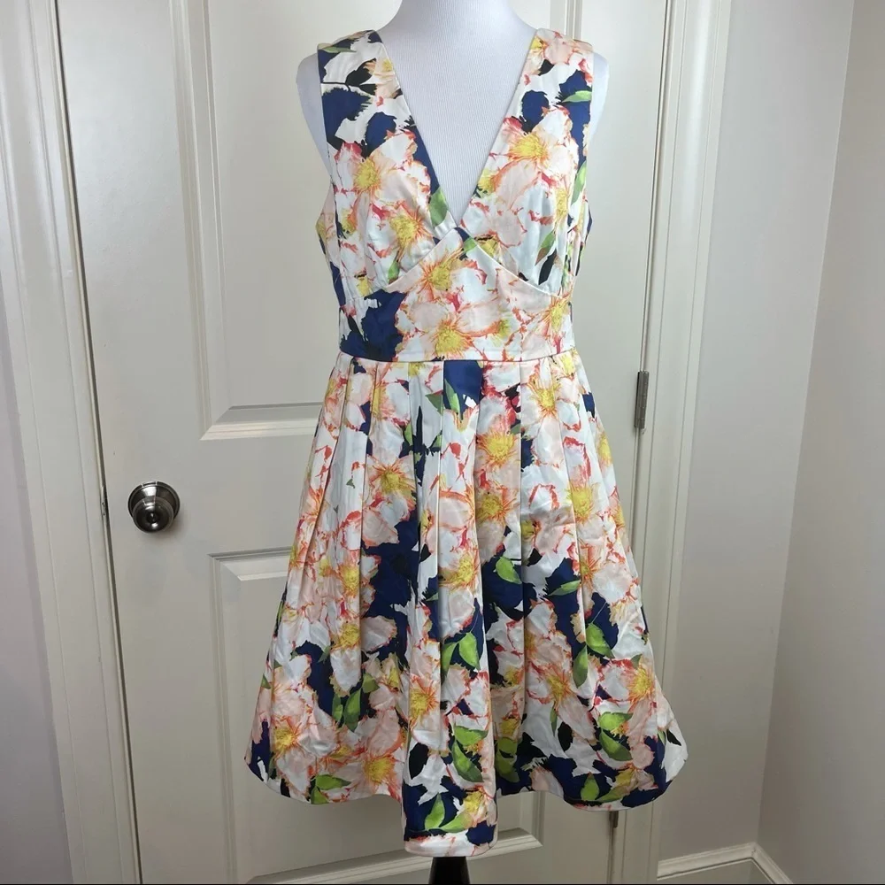 J Crew Collection Floral Cove V-neck Dress Cotton Sleeveless Size 6 - Picture 15 of 16